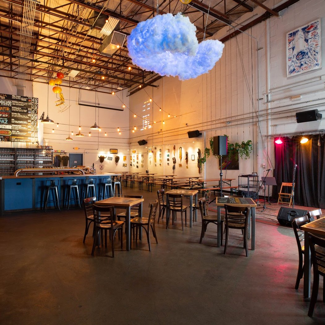 Live Music at Aeronaut Brewing 2
